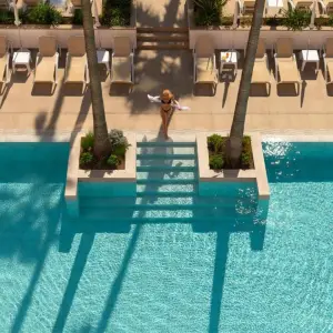 Aqua The Breeze Adult Only 18+