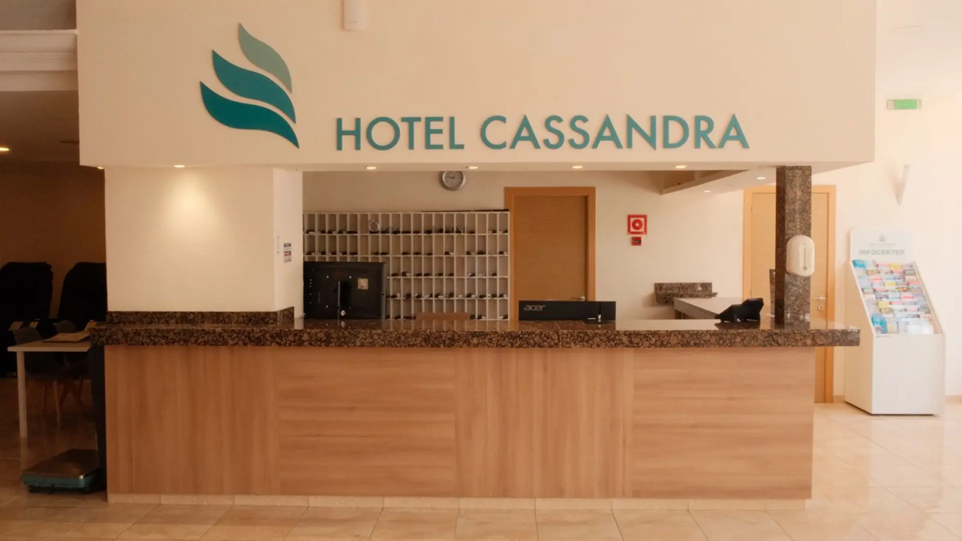 Cassandra Hotel