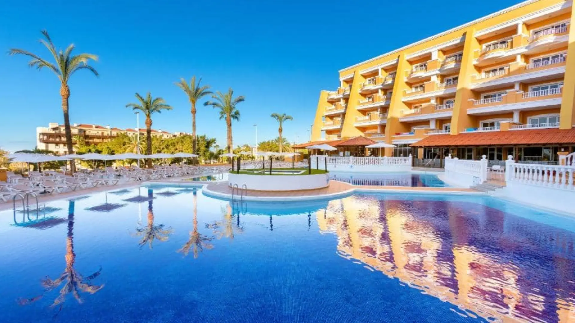 Chatur Playa Real Resort