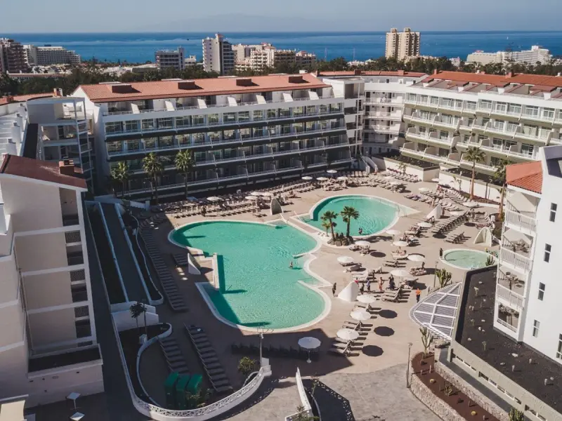 Gara Suites Golf & Spa