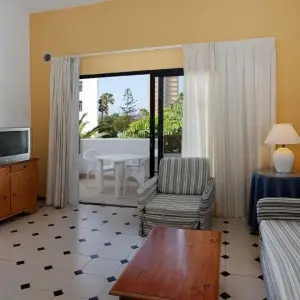 Hg Cristian Sur Apartments