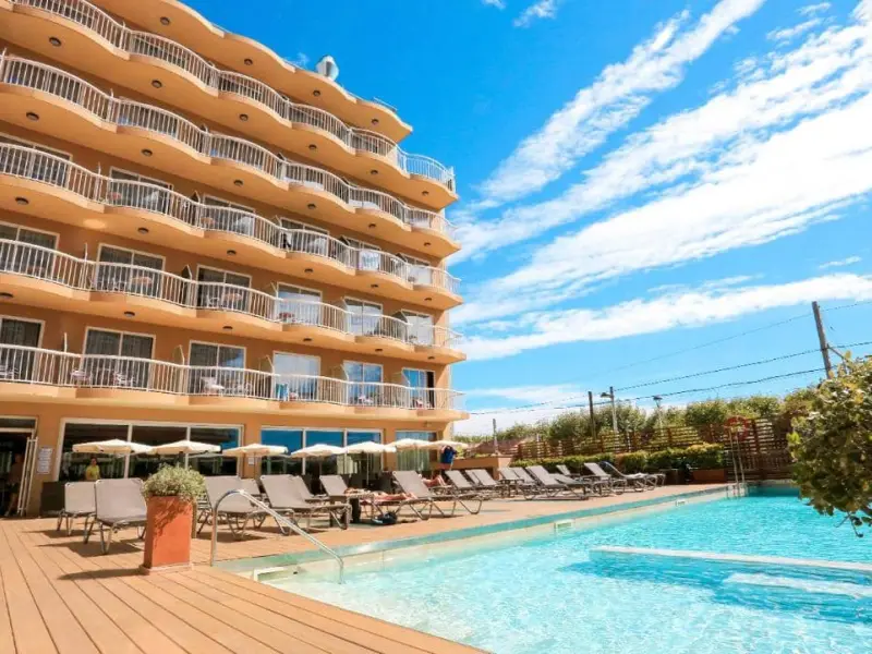 Hotel Volga - Adults Recommended