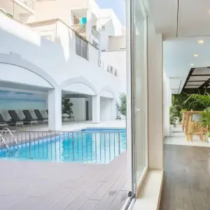 Planet One Hotel