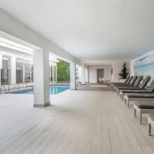 Planet One Hotel